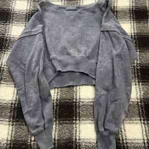 Aeropostale cropped long sleeve size small